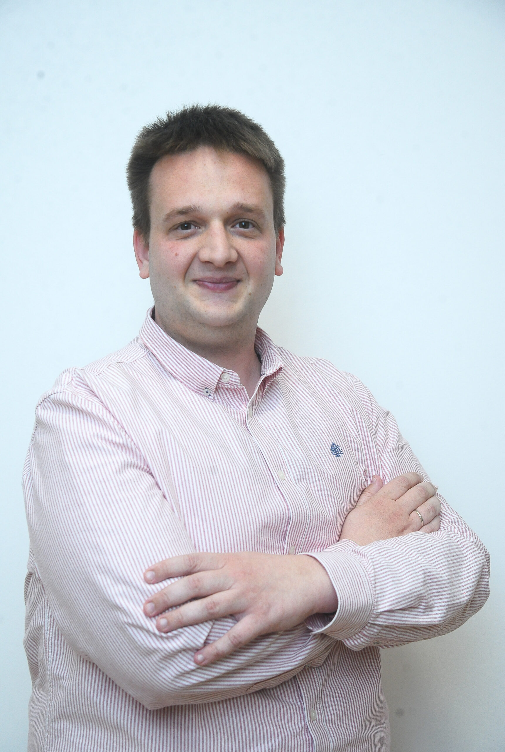 FotoS 069/670-970 www.fotos.rs